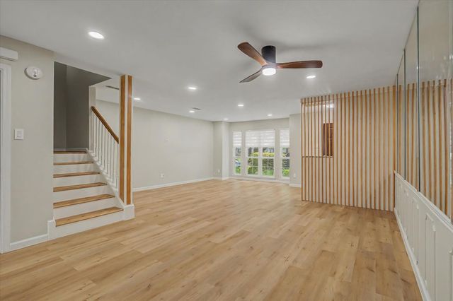 13198 Trail Hollow Drive 3198, Houston, TX 77079