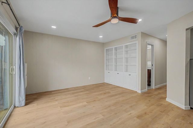 13198 Trail Hollow Drive 3198, Houston, TX 77079