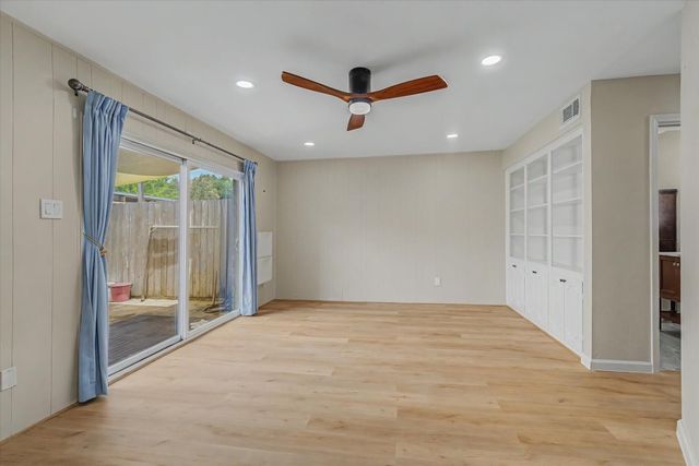 13198 Trail Hollow Drive 3198, Houston, TX 77079