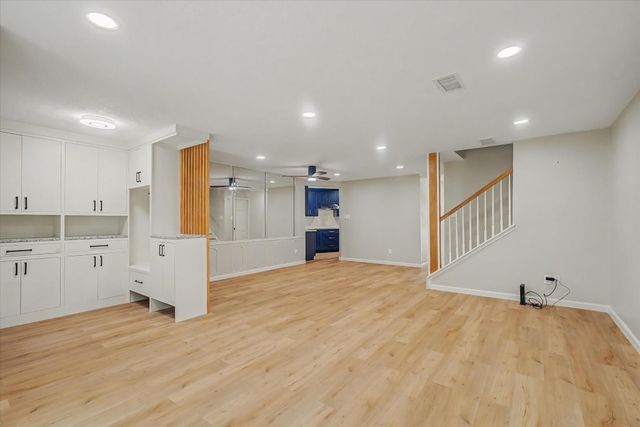 13198 Trail Hollow Drive 3198, Houston, TX 77079