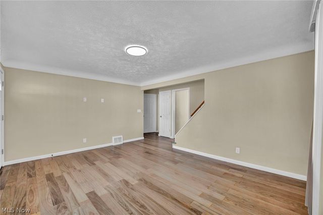 24940 Devoe Avenue, Euclid, OH 44123