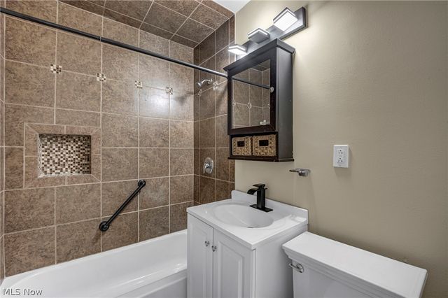 24940 Devoe Avenue, Euclid, OH 44123