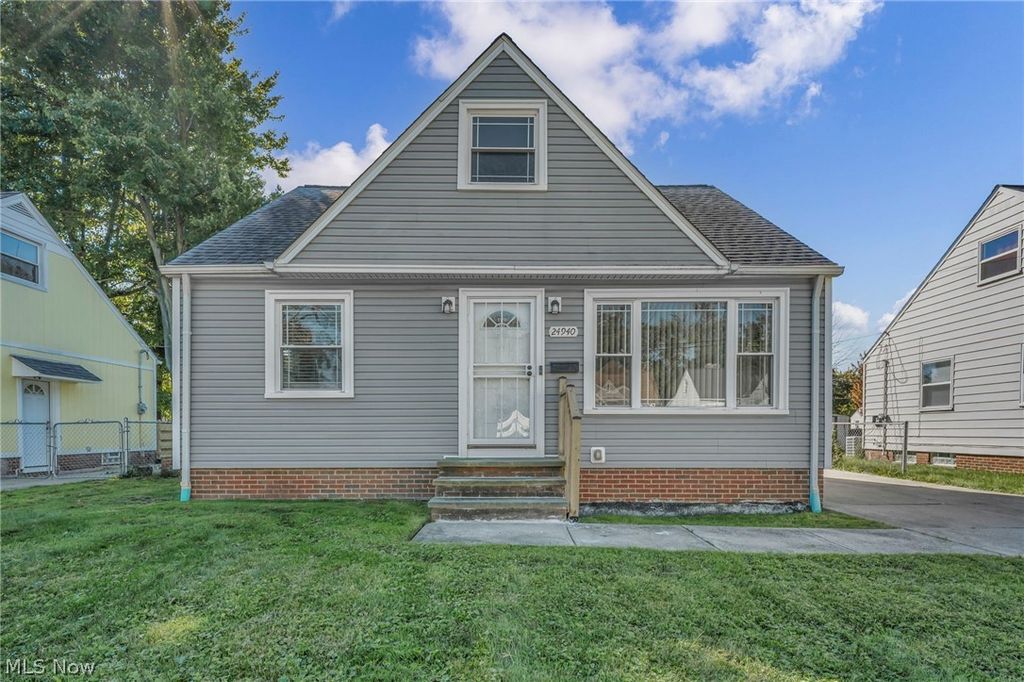 24940 Devoe Avenue, Euclid, OH 44123