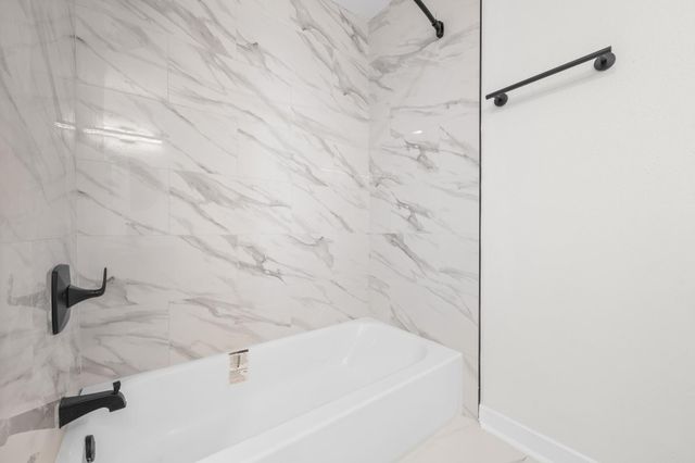 2012 Brun Street A, Houston, TX 77019