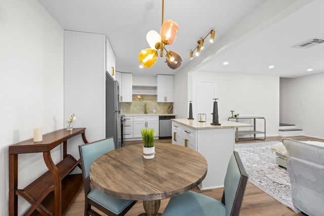 2012 Brun Street A, Houston, TX 77019