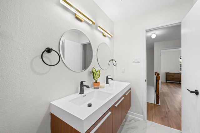 2012 Brun Street A, Houston, TX 77019