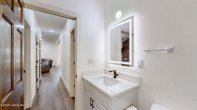 115 Sparks Dr, Brooks, KY 40109