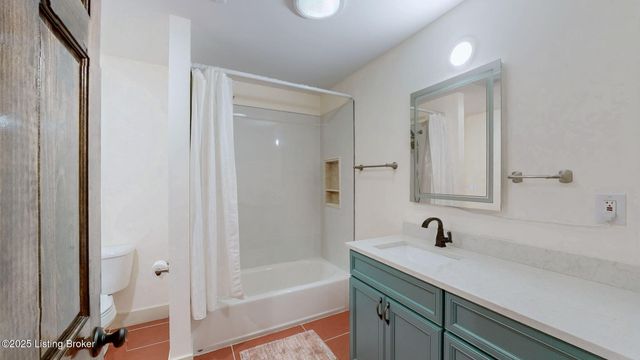 115 Sparks Dr, Brooks, KY 40109