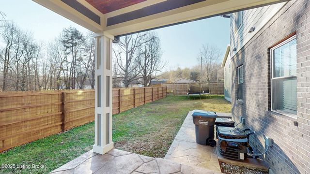 115 Sparks Dr, Brooks, KY 40109