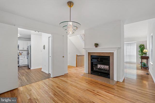 2 TIVOLI LAKE CT, Silver Spring, MD 20906