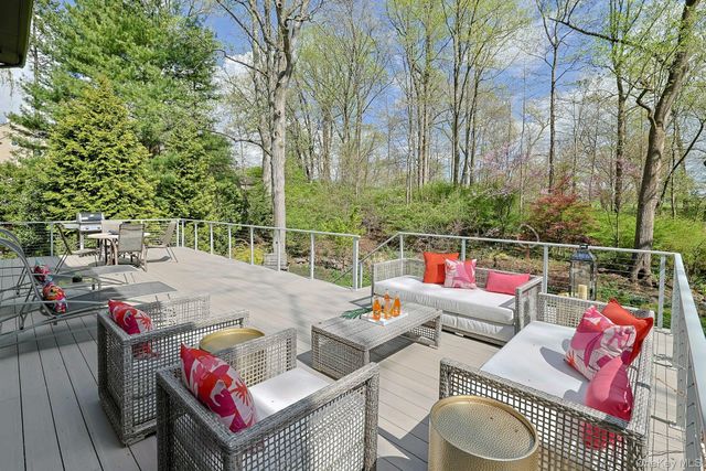 171 Griffen Avenue, Scarsdale, NY 10583