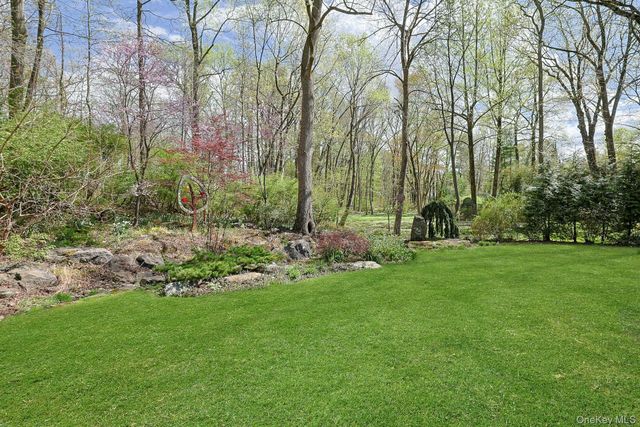 171 Griffen Avenue, Scarsdale, NY 10583