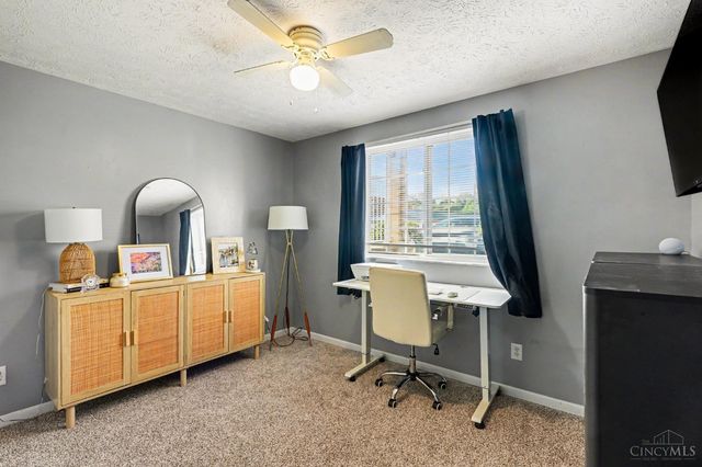 3318 Emerald Lakes Drive, Green Twp, OH 45211