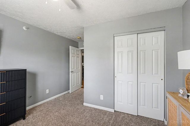 3318 Emerald Lakes Drive, Green Twp, OH 45211