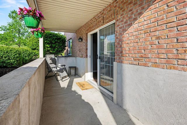 3318 Emerald Lakes Drive, Green Twp, OH 45211