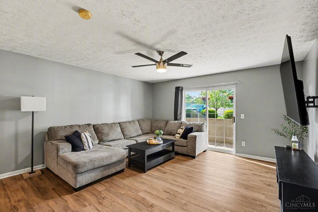 3318 Emerald Lakes Drive, Green Twp, OH 45211