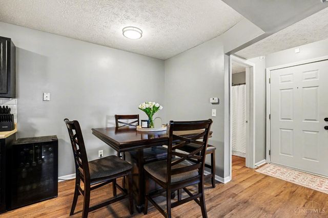3318 Emerald Lakes Drive, Green Twp, OH 45211