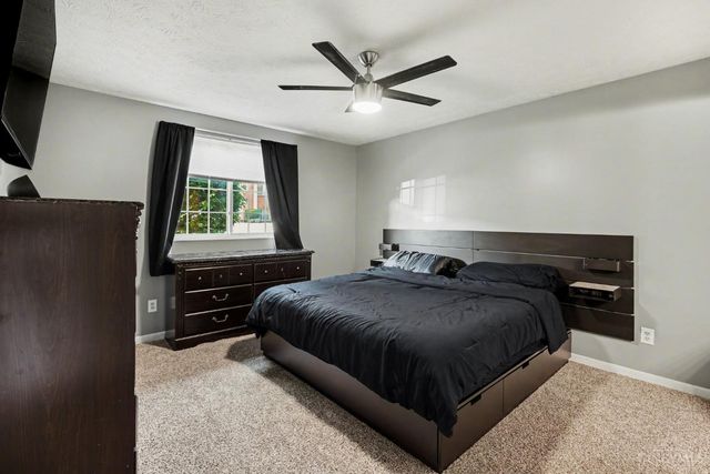 3318 Emerald Lakes Drive, Green Twp, OH 45211
