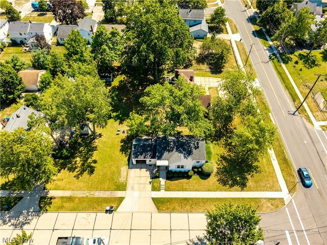 2841 Clague Road, North Olmsted, OH 44070