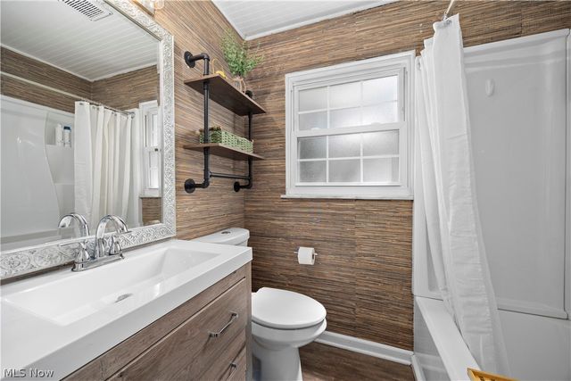 2841 Clague Road, North Olmsted, OH 44070