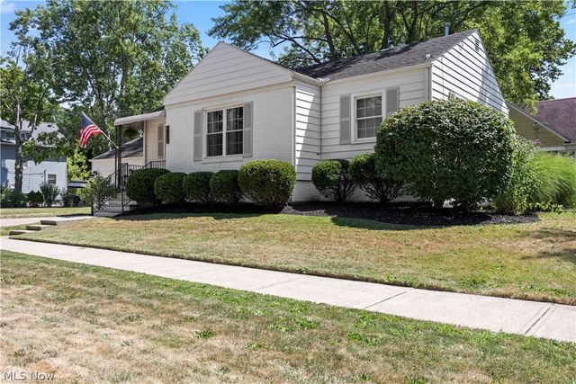 2841 Clague Road, North Olmsted, OH 44070