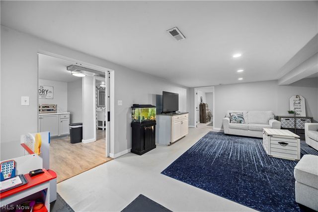 2841 Clague Road, North Olmsted, OH 44070