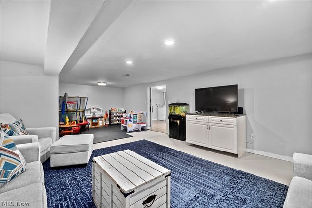 2841 Clague Road, North Olmsted, OH 44070
