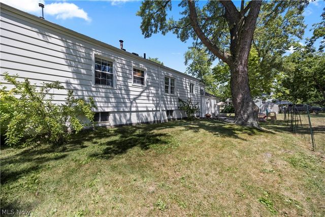 2841 Clague Road, North Olmsted, OH 44070