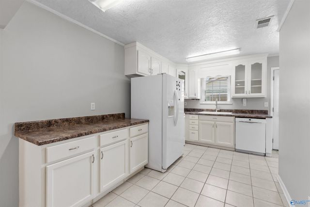 2406 Yorkshire Drive, Huntsville, AL 35803