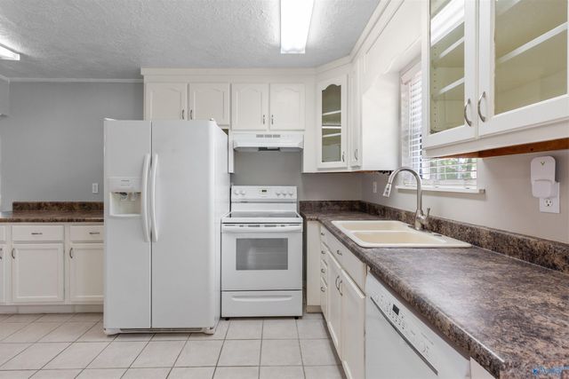 2406 Yorkshire Drive, Huntsville, AL 35803