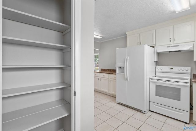 2406 Yorkshire Drive, Huntsville, AL 35803