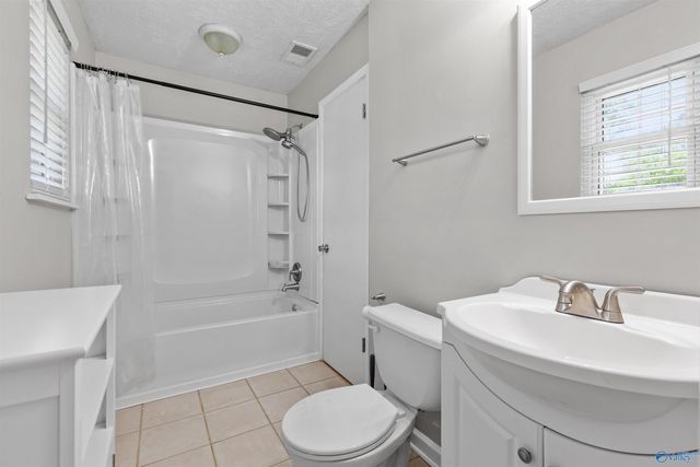 2406 Yorkshire Drive, Huntsville, AL 35803