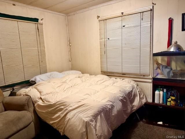 42 Village Circle S, Manorville, NY 11949