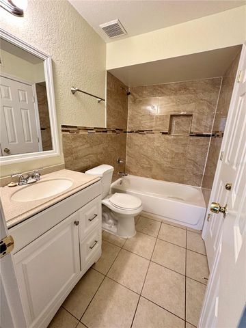 696 YOUNGSTOWN PARKWAY 319, Altamonte Springs, FL 32714