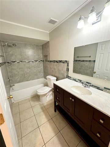 696 YOUNGSTOWN PARKWAY 319, Altamonte Springs, FL 32714