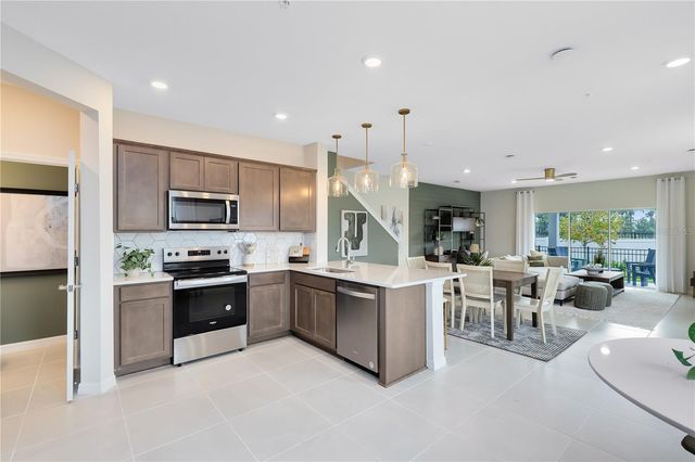 3234 PONDSIDE WAY, Sanford, FL 32773