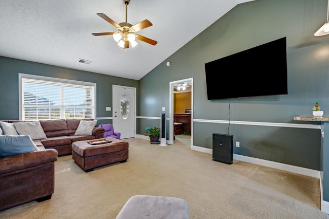 108 Blue Jacket Dr., Galivants Ferry, SC 29544
