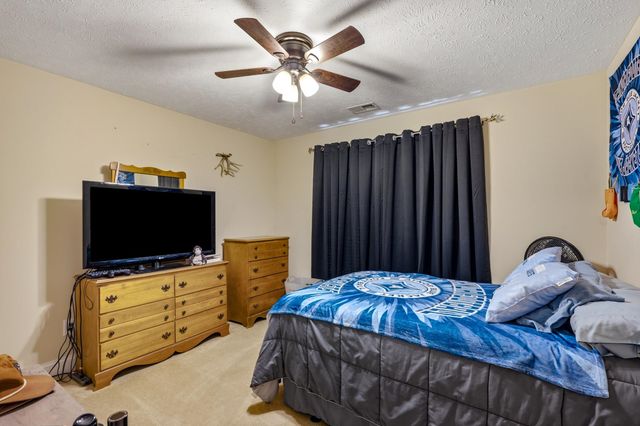 108 Blue Jacket Dr., Galivants Ferry, SC 29544