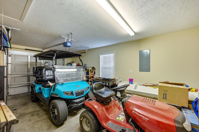 108 Blue Jacket Dr., Galivants Ferry, SC 29544