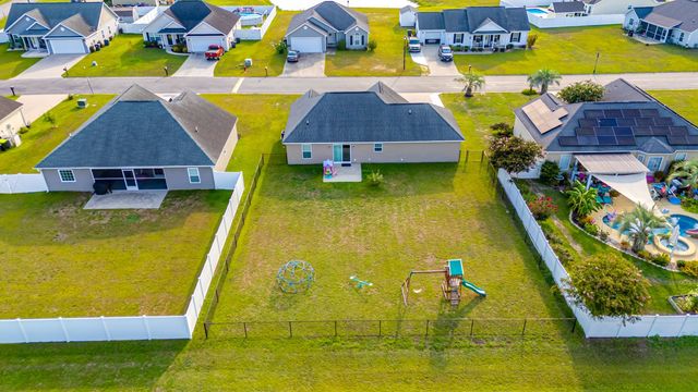 108 Blue Jacket Dr., Galivants Ferry, SC 29544
