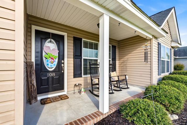 108 Blue Jacket Dr., Galivants Ferry, SC 29544