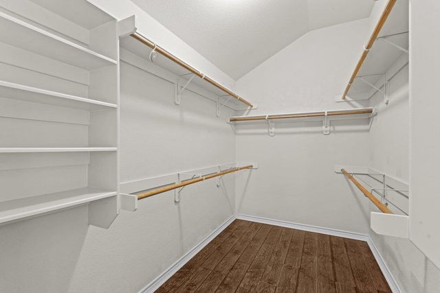 107 S Treasure Oaks DR, Leander, TX 78641