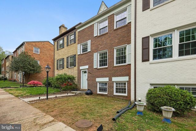 14813 SMETHWICK PL, Centreville, VA 20120