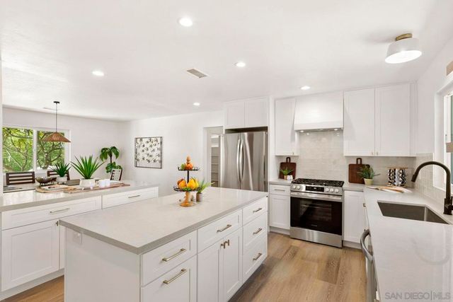 38795 Harris Trl, Fallbrook, CA 92028