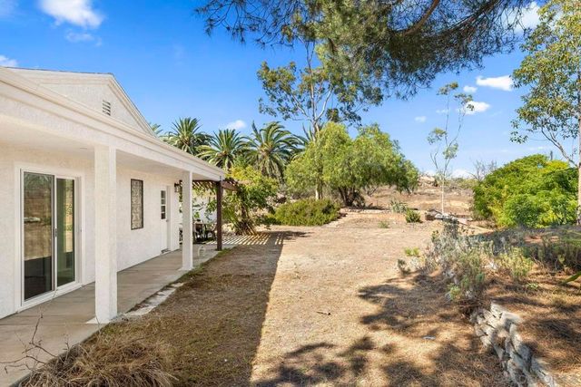 38795 Harris Trl, Fallbrook, CA 92028