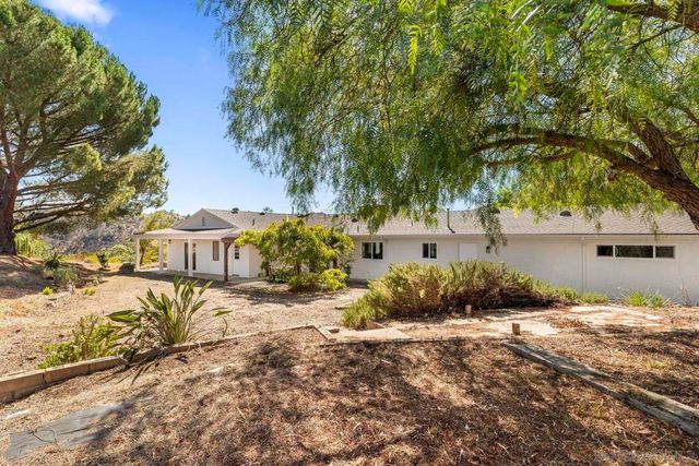 38795 Harris Trl, Fallbrook, CA 92028