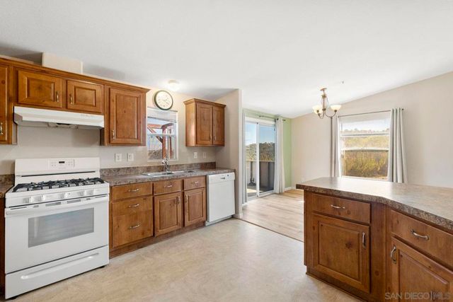 38795 Harris Trl, Fallbrook, CA 92028