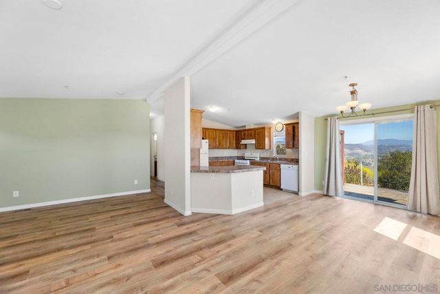 38795 Harris Trl, Fallbrook, CA 92028