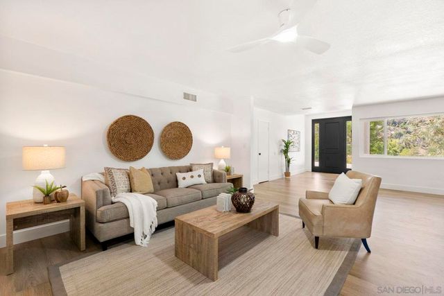 38795 Harris Trl, Fallbrook, CA 92028