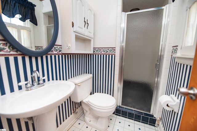 105 Ridgeway Road, Spartanburg, SC 29301